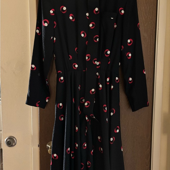 Jennifer Moore Black Dress with Red and White Pattern - Picture 1 of 4